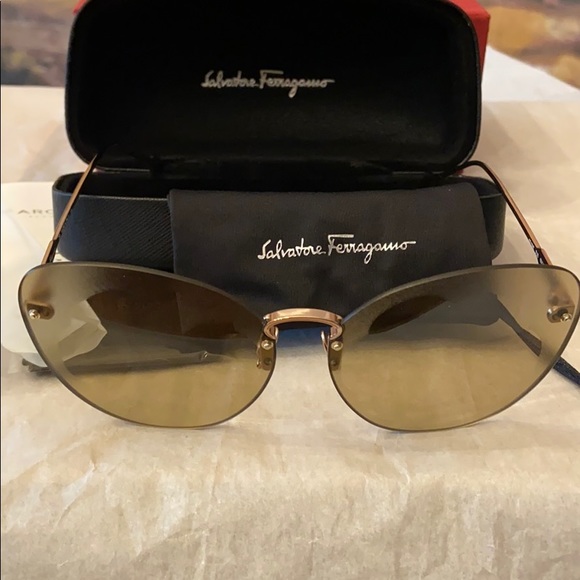 Authentic Salvatore Ferragamo Butterfly main image 7